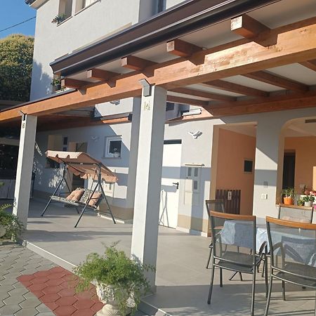App Roko 2 Poreč Exterior foto