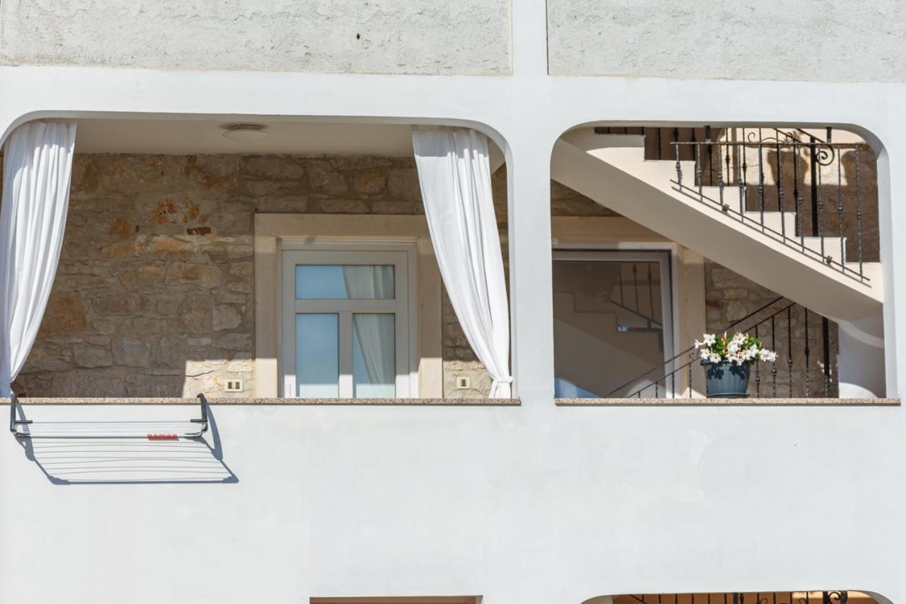 App Roko 2 Poreč Exterior foto