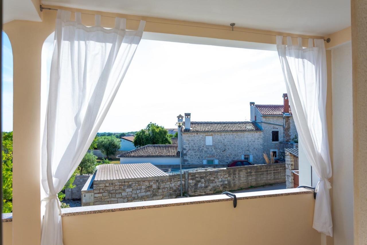 App Roko 2 Poreč Exterior foto