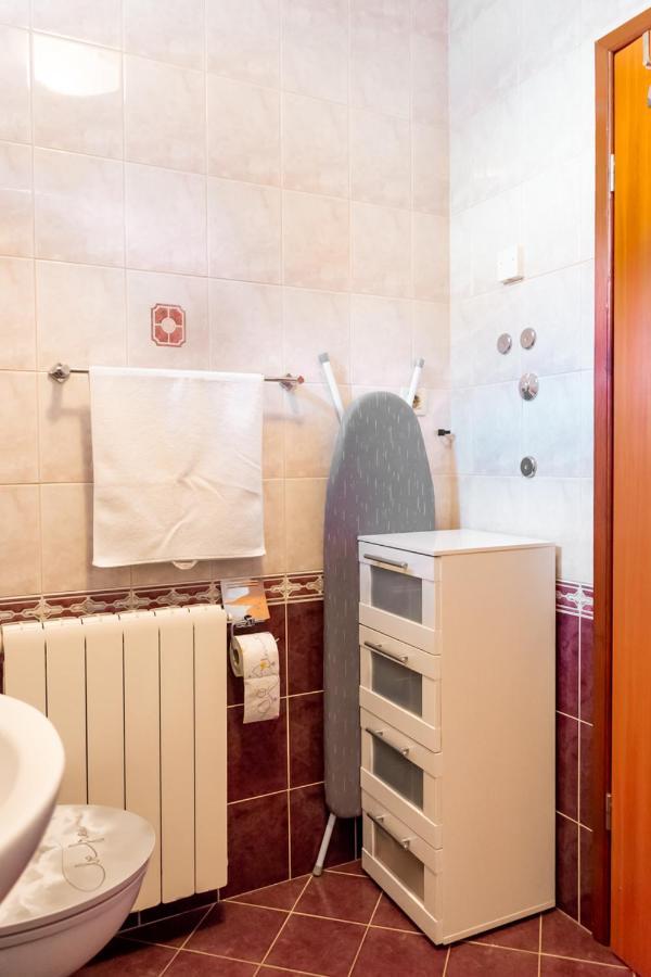 App Roko 2 Poreč Exterior foto