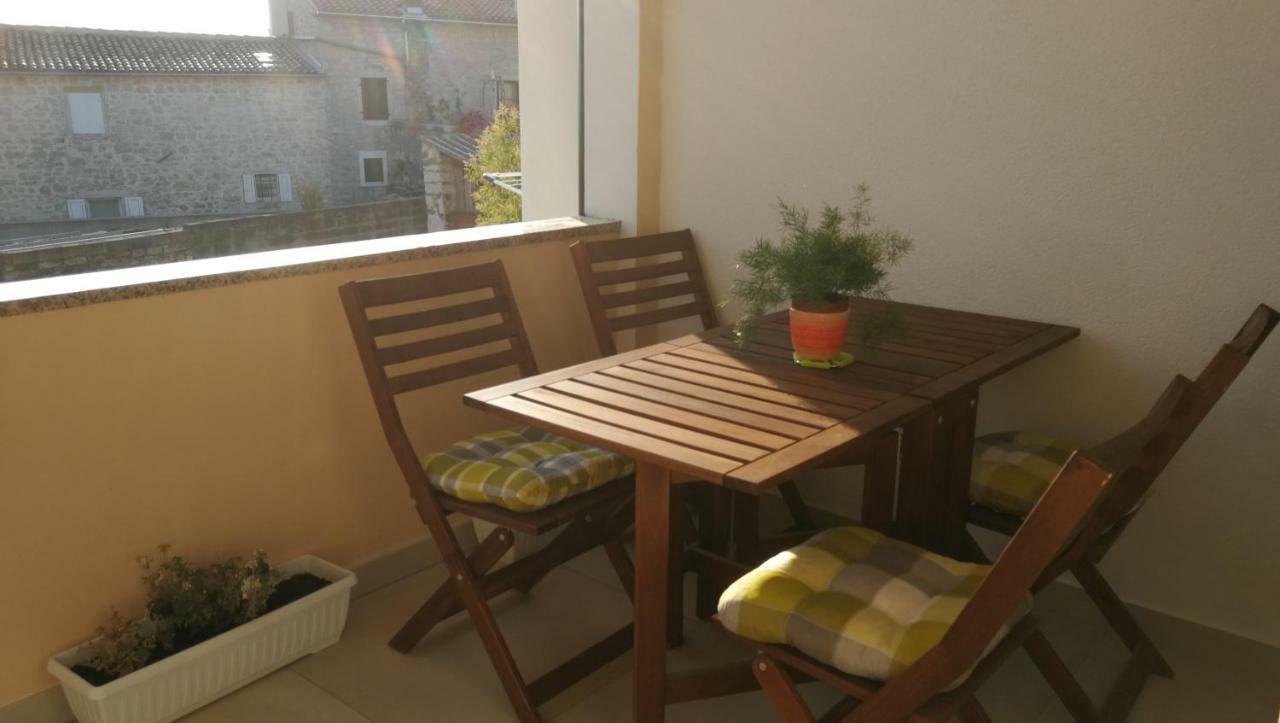 App Roko 2 Poreč Exterior foto